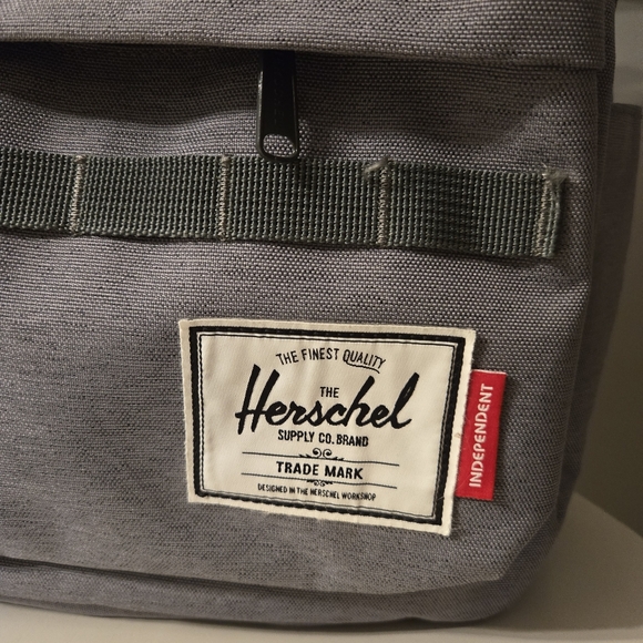 HERSCHEL INDEPENDENT Backpack - Picture 5 of 14